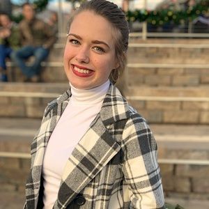 Meet your Posher, Zoe